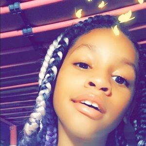 Meet your Posher, Brooke